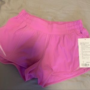 Lululemon hotty hot short II 2.5” magenta glow